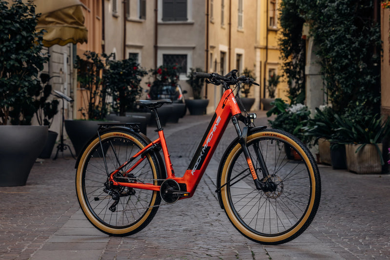 Chargez l'image dans la visionneuse de la galerie, VAE VTC ROCKMACHINE STORM INT E90-29 Unisex Touring Gloss Orange

