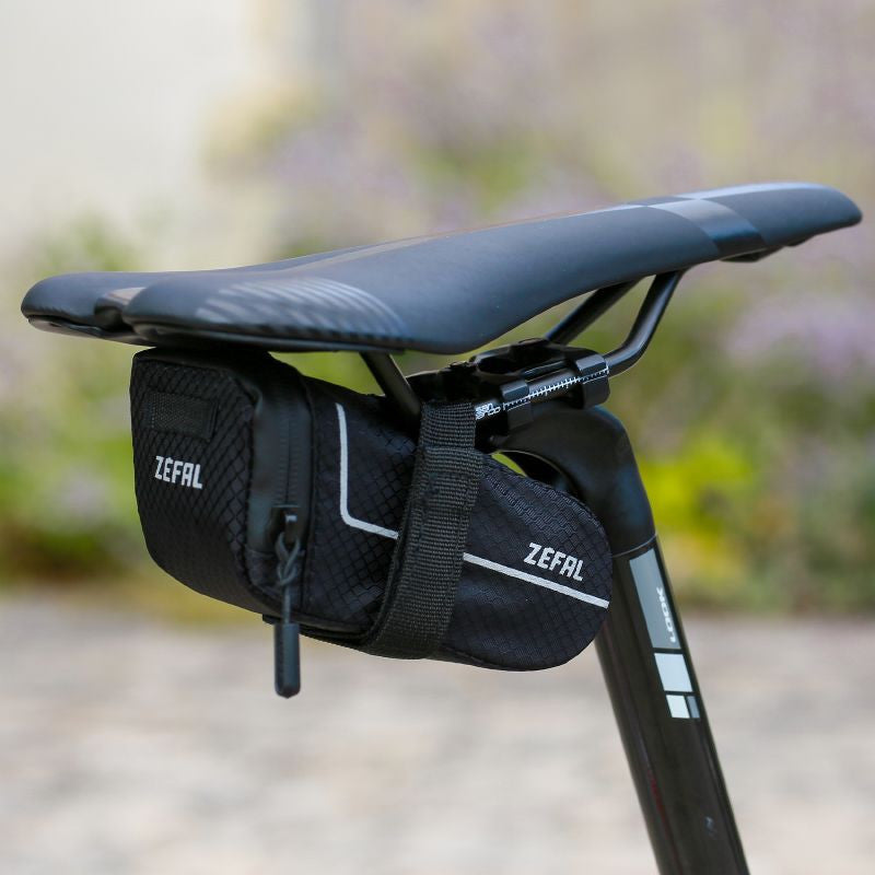 Chargez l&#39;image dans la visionneuse de la galerie, Sacoche de Selle Vélo ZEFAL ZLIGHT PACK S (0.5L, Noir/Gris)
